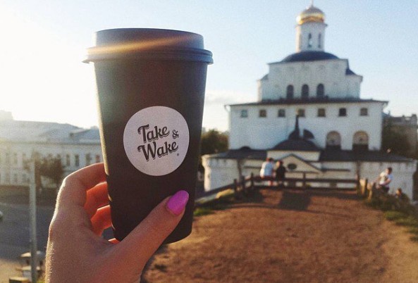 Стаканчика кофе из Take and Wake хватит на прогулку по центру Владимира 